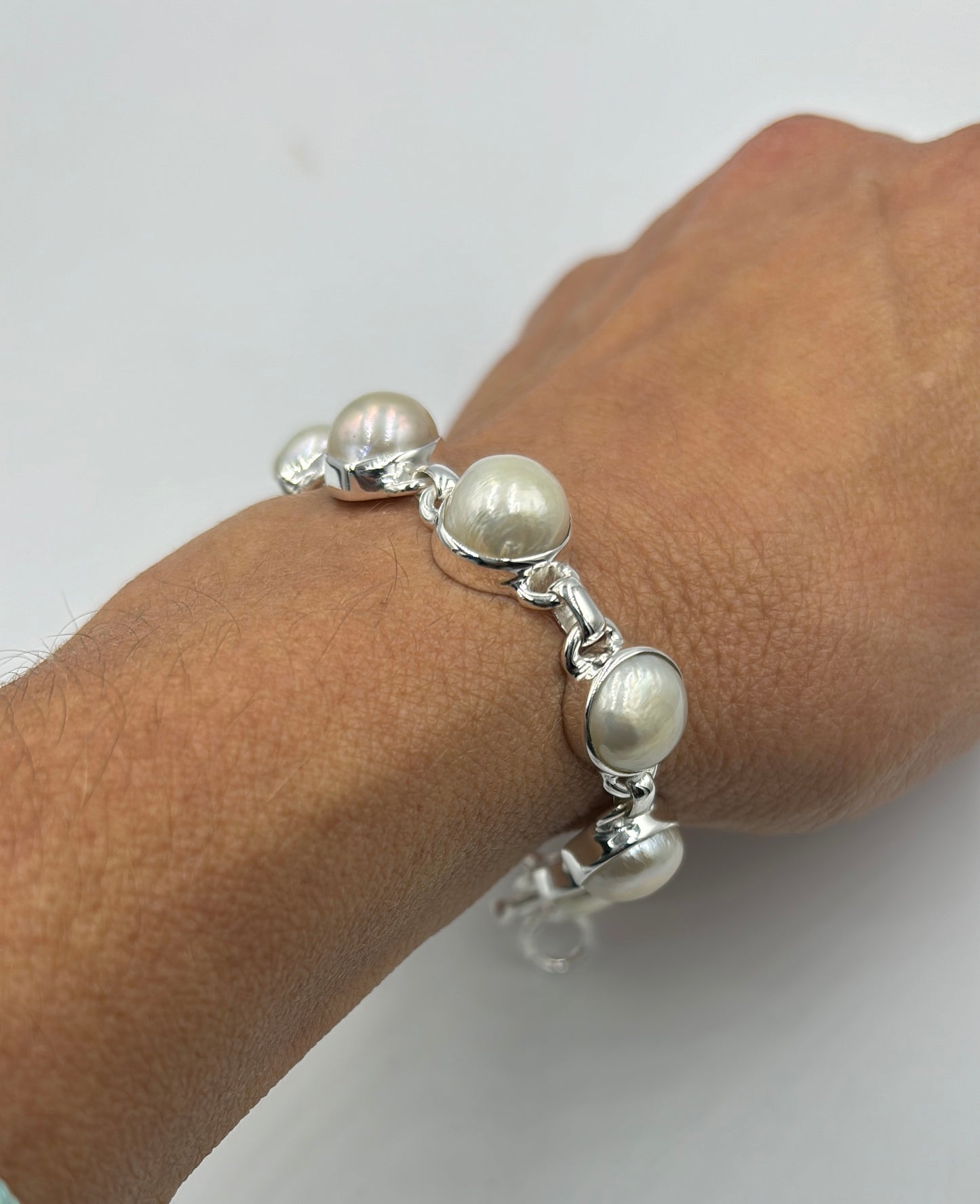 Stunning pearl bracelet