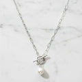 Paperclip Chain With Pearl Pendant On It - Terciany 