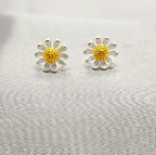 9Mm Daisy Stud Earrings - Terciany 