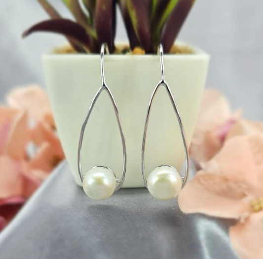 Open oval drop earrings