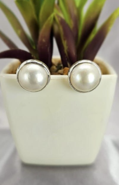 14mm White Mabe stud earrings