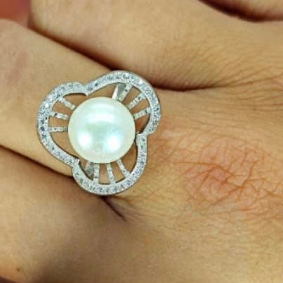 Pavé Cubic Zirconia Flower Setting Around Stunning Freshwater Pearl Ring