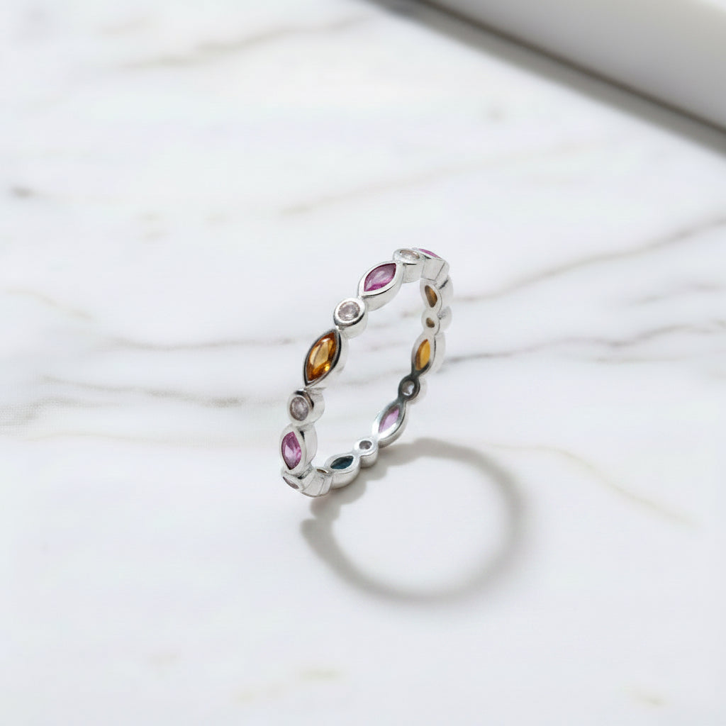 Oval Stone Rainbow Ring - Terciany 