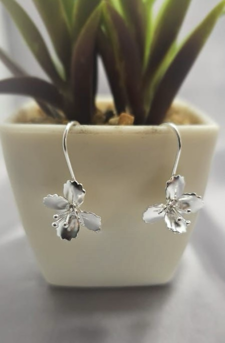 12 mm Flower with solid stem drop earrings