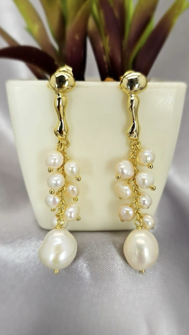 Gold Drop Earrings With Lots Of Dangling Freshwater