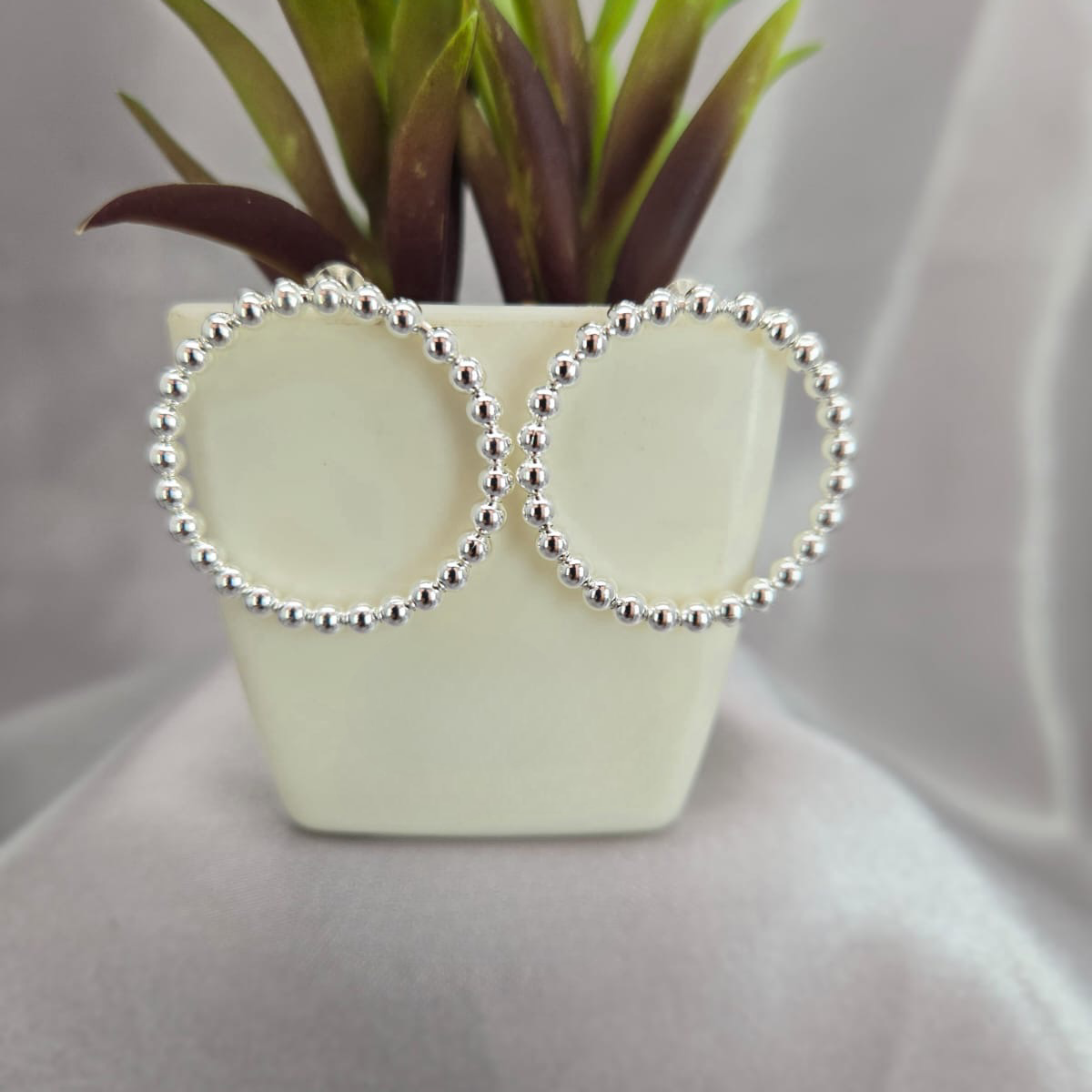 Large ball circle studs