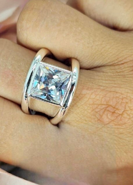 Sterling Silver Ring With Rectangular Cubic Zirconia