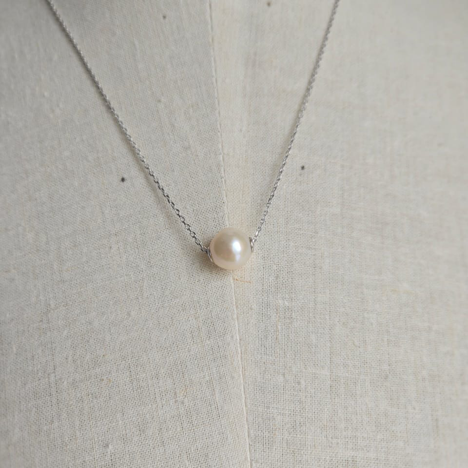 Stunning Freshwater Pearl On Chain