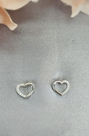 Beautiful heart studs