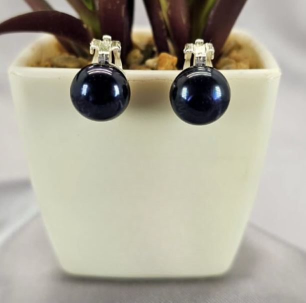 Dark blue/black freshwater pearl clip on earrings