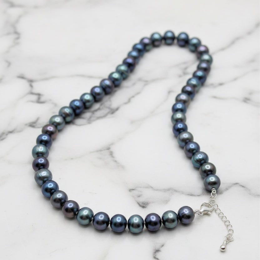 Beautiful Peacock Pearl necklace