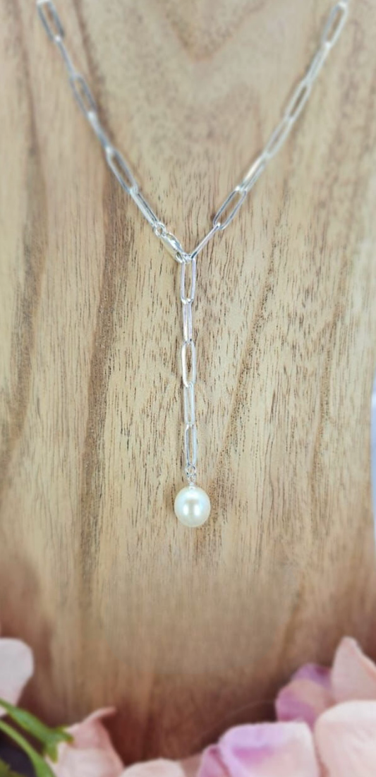 Stunning 45cm paperclip necklace with beautiful freshwater pearl on end