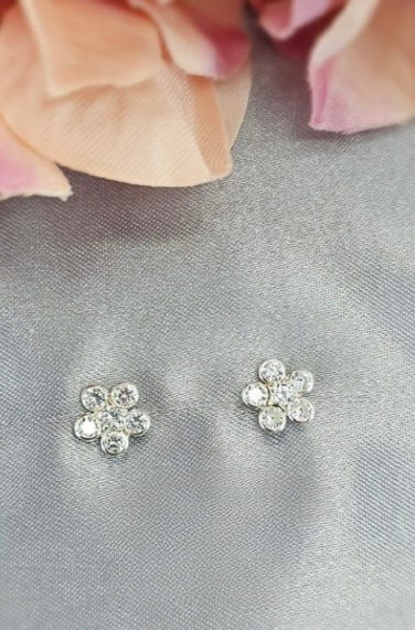 Sterling silver flower stud