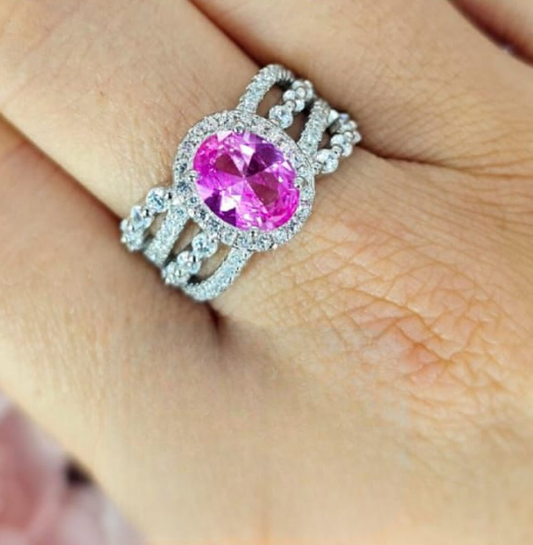 Stunning Classic pink ring