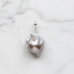Awesome light Grey Baroque Pearl Pendant - Terciany 