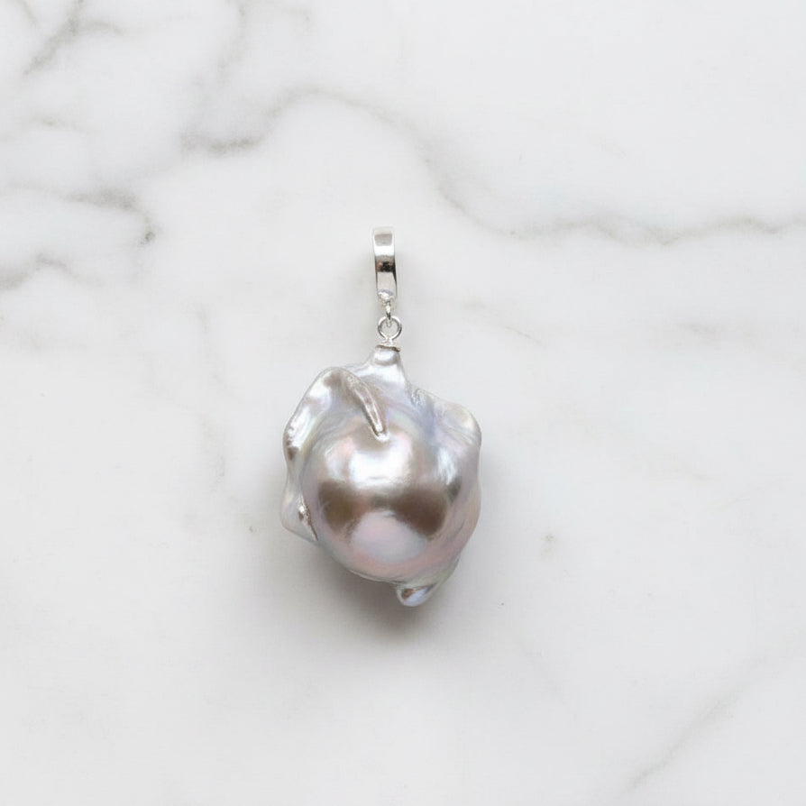Awesome light Grey Baroque Pearl Pendant - Terciany 