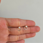 Pearl And Circle Stud