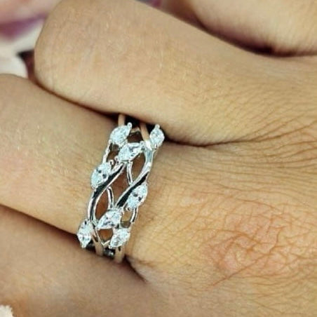 Sterling Silver Ring With Cubic Zirconia Leaves
