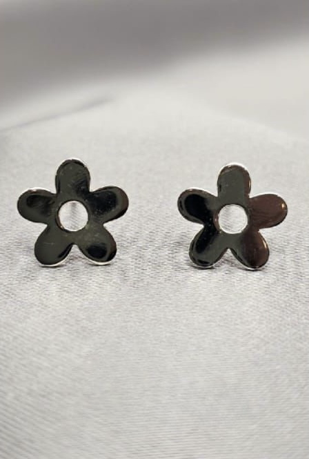 12mm Sterling silver open centre flower stud