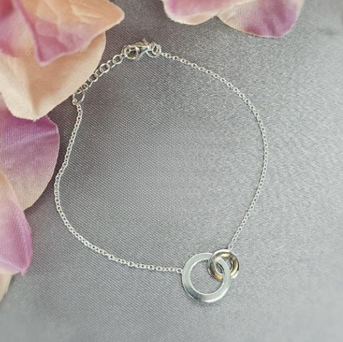 Sterling Silver Flat Interlinked Circle Bracelet