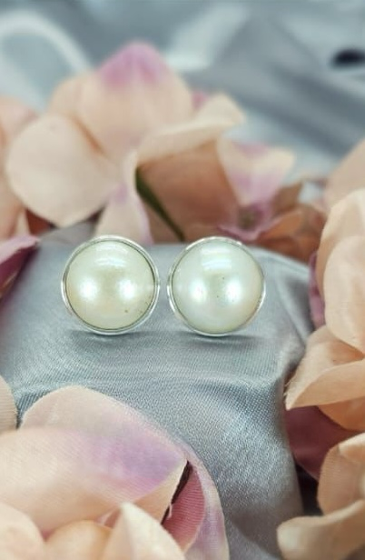 17mm white Mabe pearl stud earrings