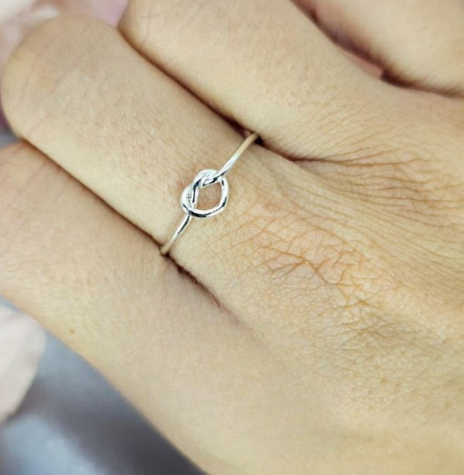 Single Knot Ring