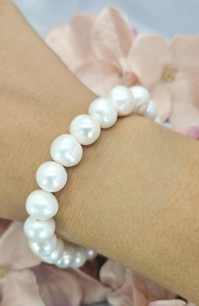 10mm white freshwater pearl bracelet