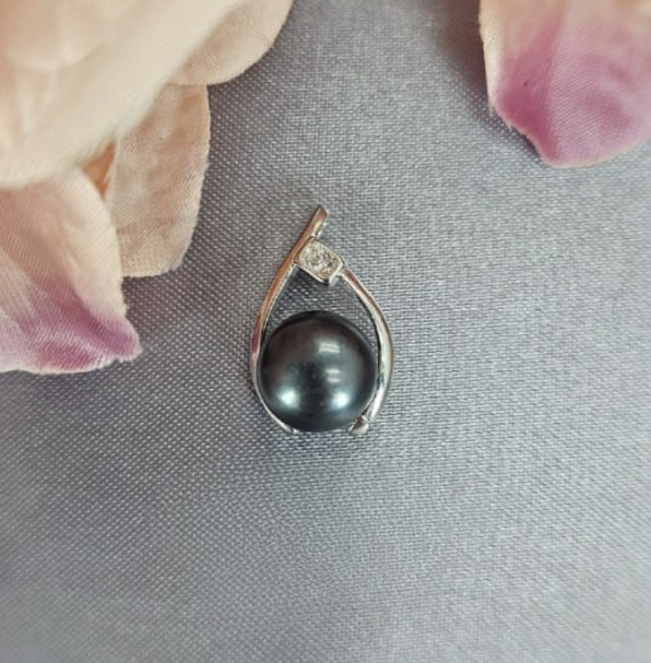 Pendant With Cubic Zirconia And Blue Freshwater Pearl