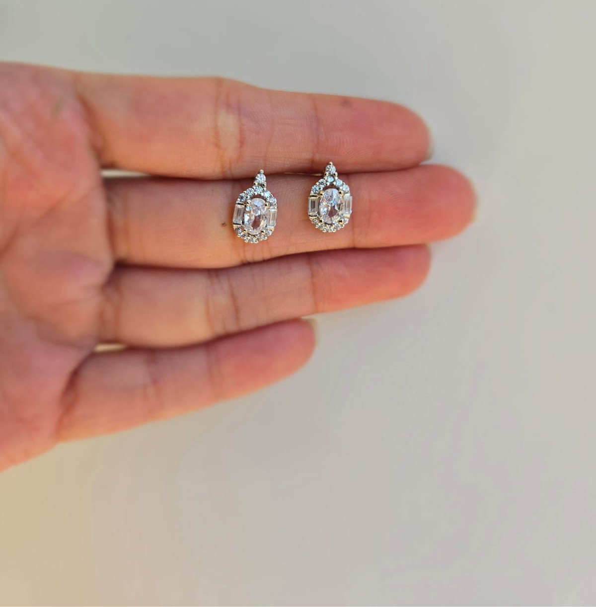 Sterling silver cubic zirconia studs