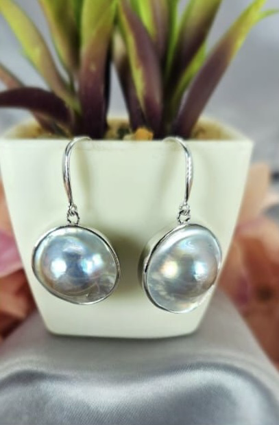 Awesome 19mm grey/blue blister Mabe pearl earrings