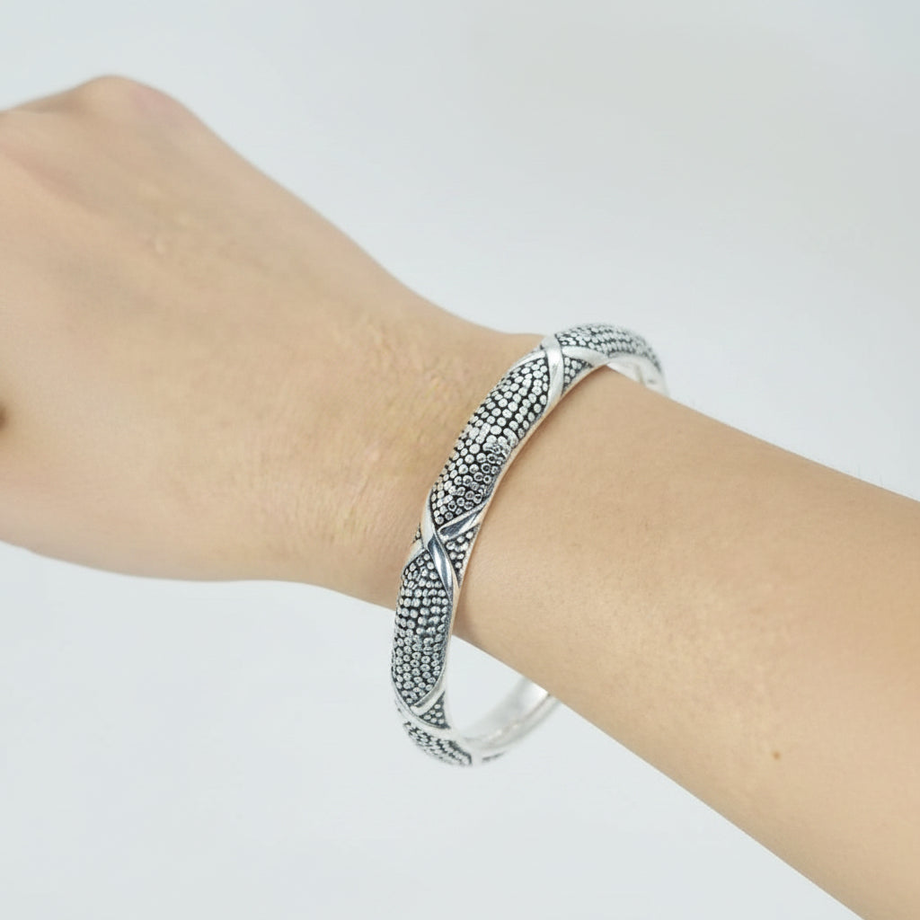 9mm Cross Bangle - Terciany 