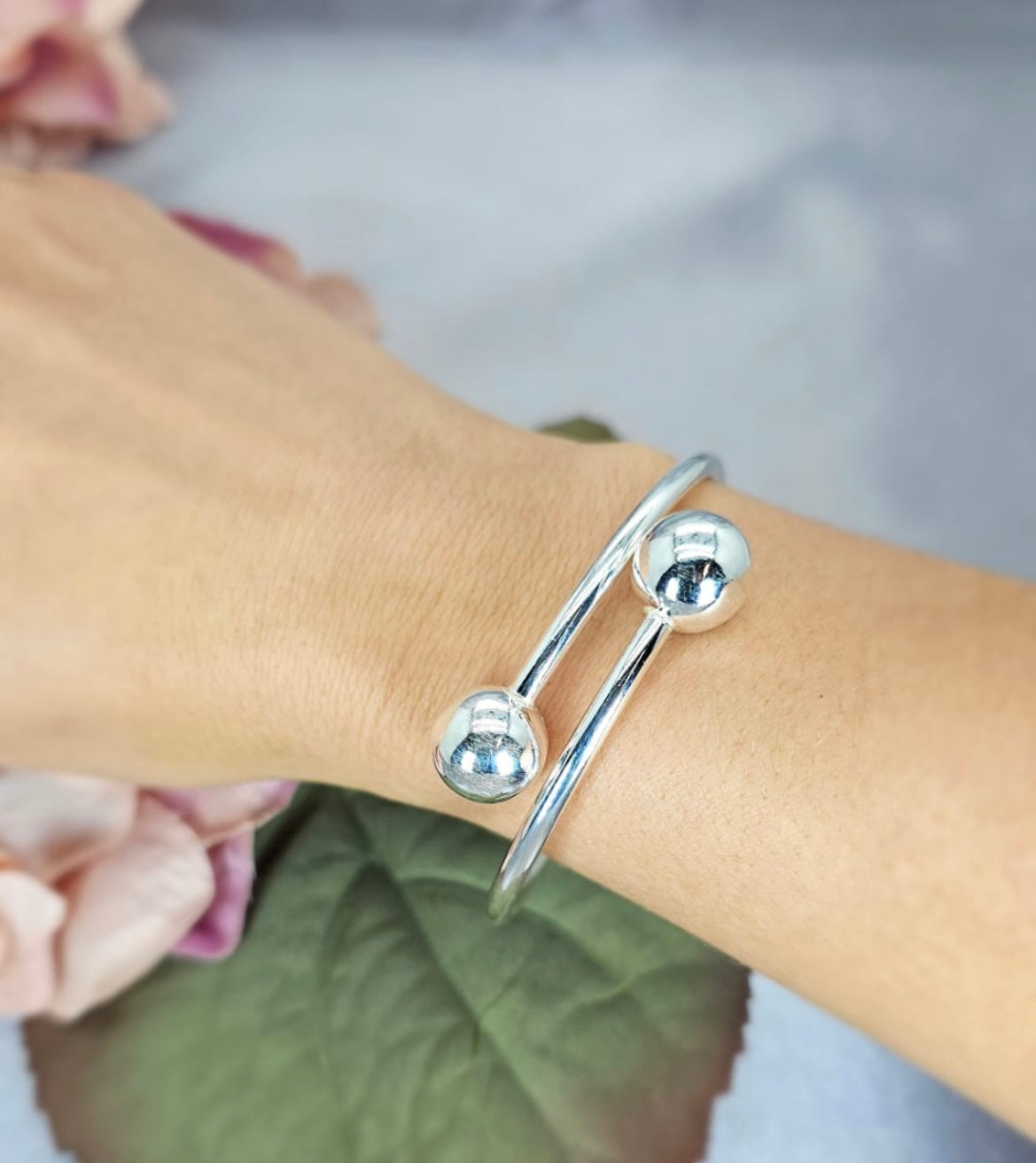 Big 12Mm Ball Slide Bracelet
