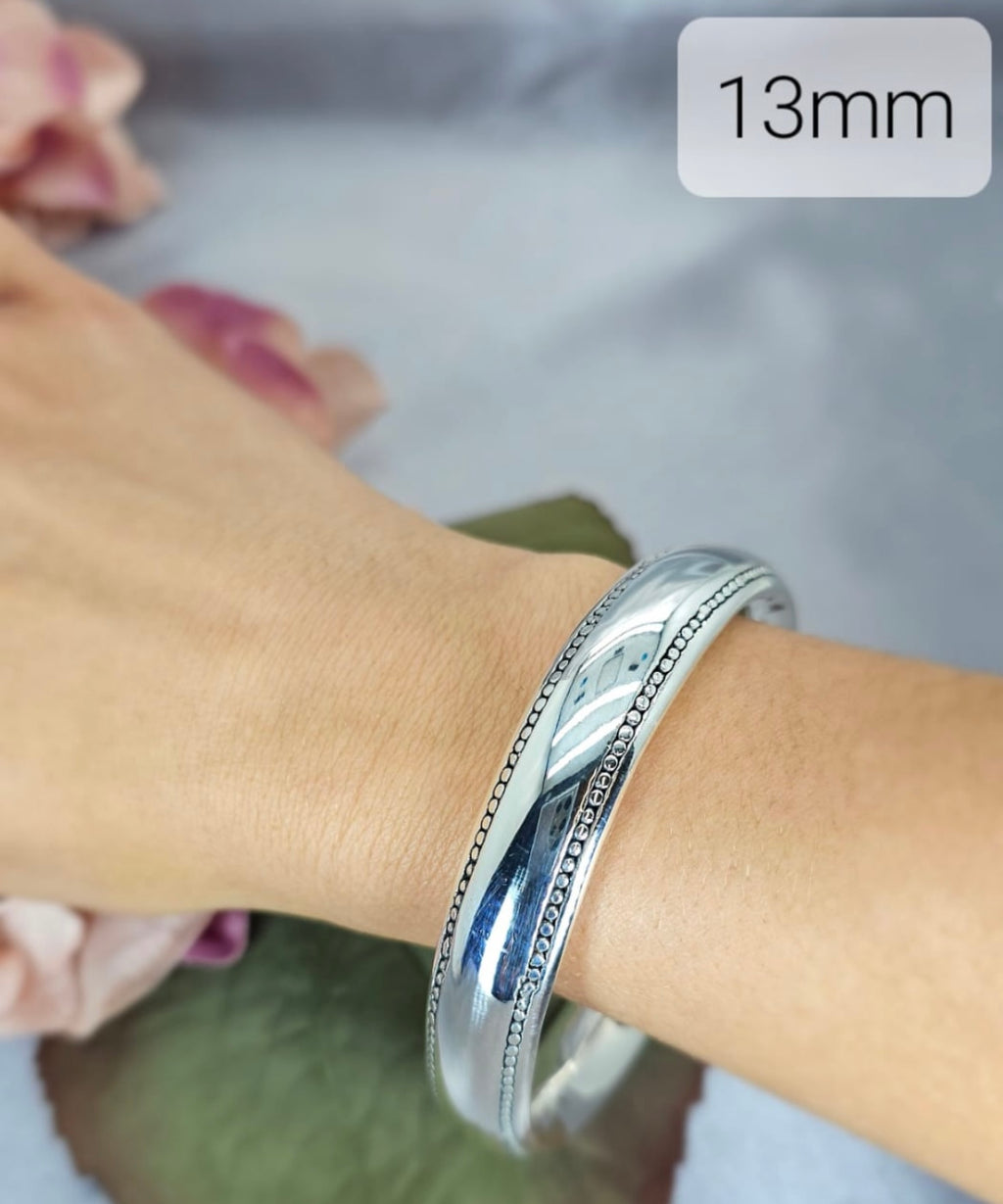Chunky 13mm Bangle with Pattern - Terciany 