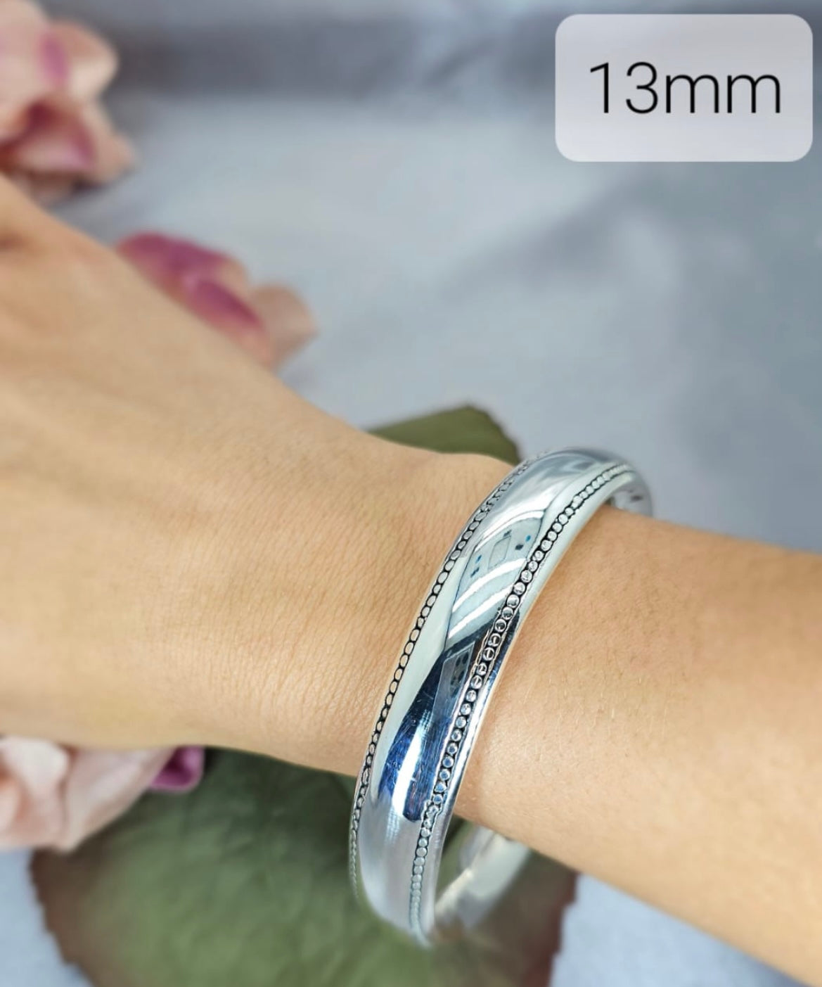Chunky 13mm Bangle with Pattern - Terciany 