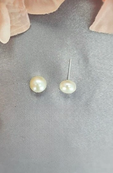 7-7.5 mm white freshwater pearls