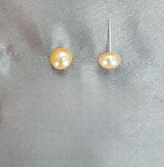 9-9.5 mm Cream freshwater pearls