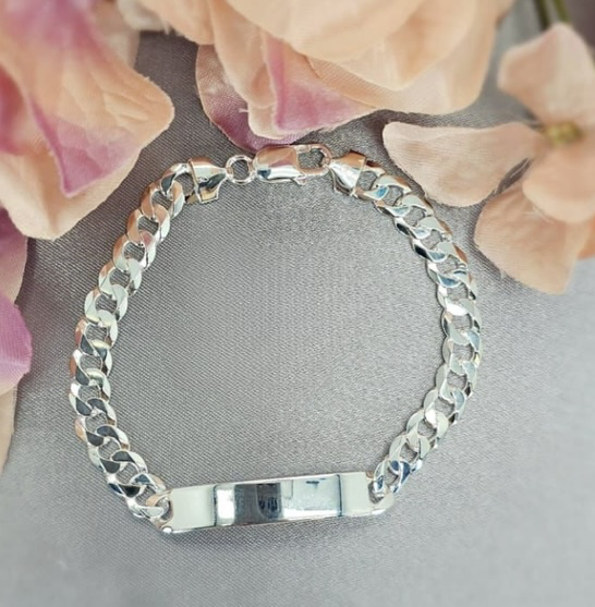 Nice Chunky Bracelet That Can Be Engraved On