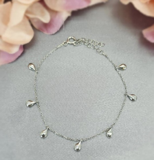 Bracelet With Teardrops