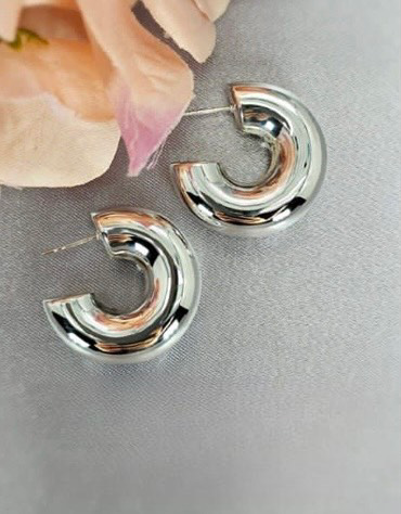 30x9 mm round hoop earring