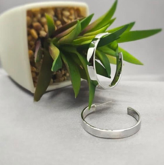4X30Mm Flat Hoop Earrings