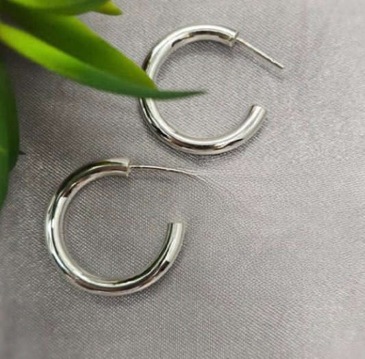 4x 25 mm Round Hoop Earrings