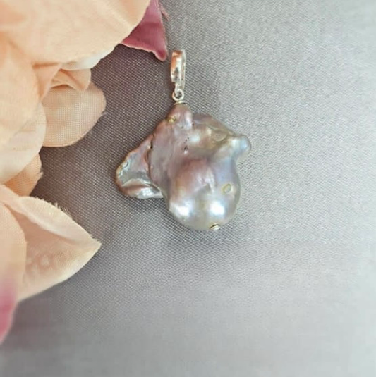Awesome grey 28mm  Baroque pearl pendant