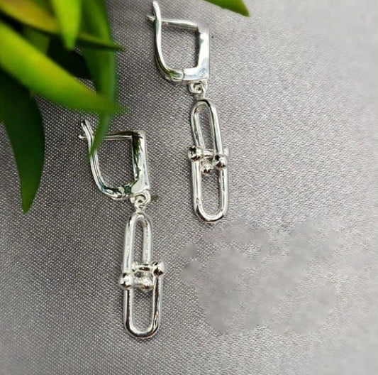 Cable drop earrings