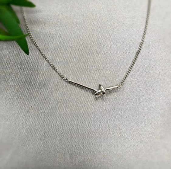 Knot Necklace