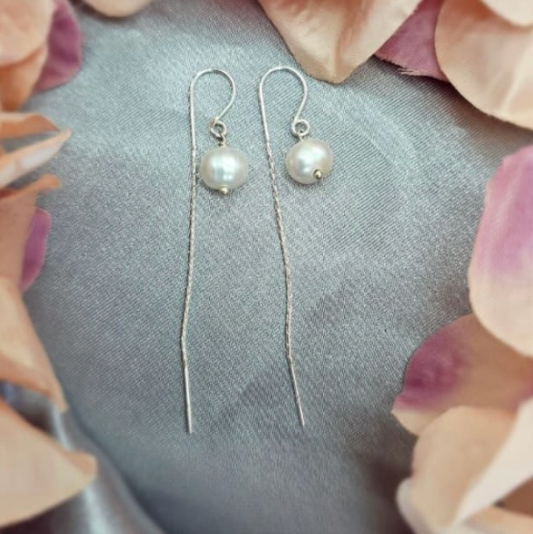 Sterling silver drop earring with hook and freshwater pearl