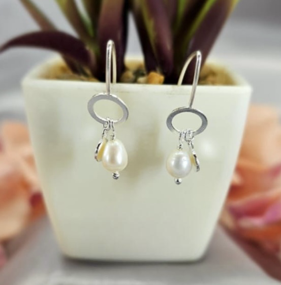 Sterling silver drop earring with pearl charm