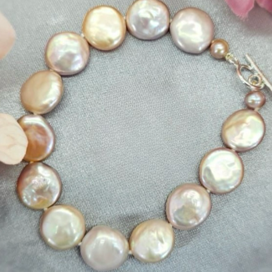 21Cm Blush Pink Coin Pearl Bracelet