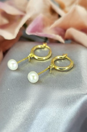 Gold Drop Earrings with Disc and Freshwater Pearl