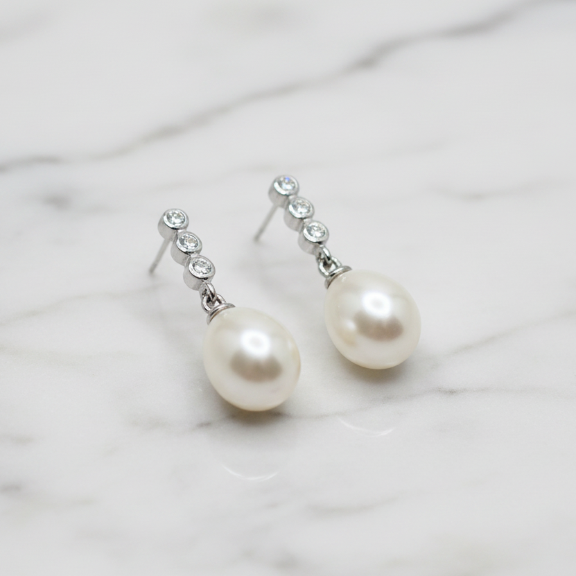 Pearls On Modern Looking Earring - Terciany 