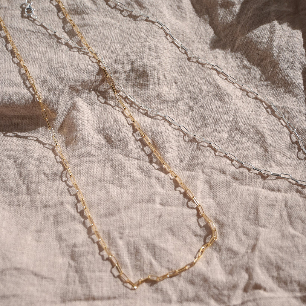 Gold Nicolá Paperclip Necklace